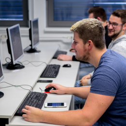 Eddigi évekhez képest sikeresebb nyílt napot tud a háta mögött a Műszaki és Informatikai Kar!