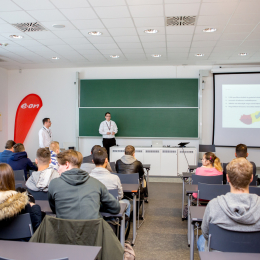 Eddigi évekhez képest sikeresebb nyílt napot tud a háta mögött a Műszaki és Informatikai Kar!