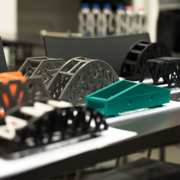 Energia- és anyaghatékony hidat terveztek az idei 3D MechMania verseny résztvevői